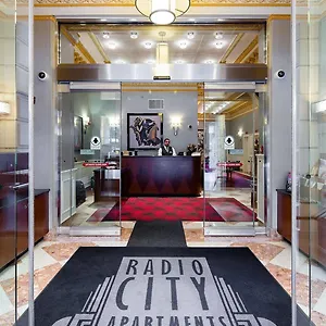 Radio 3*, New York USA