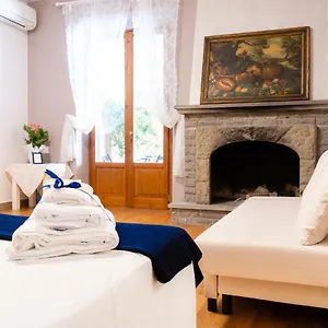  Alojamento de Acomodação e Pequeno-almoço La Petite Maison Itália